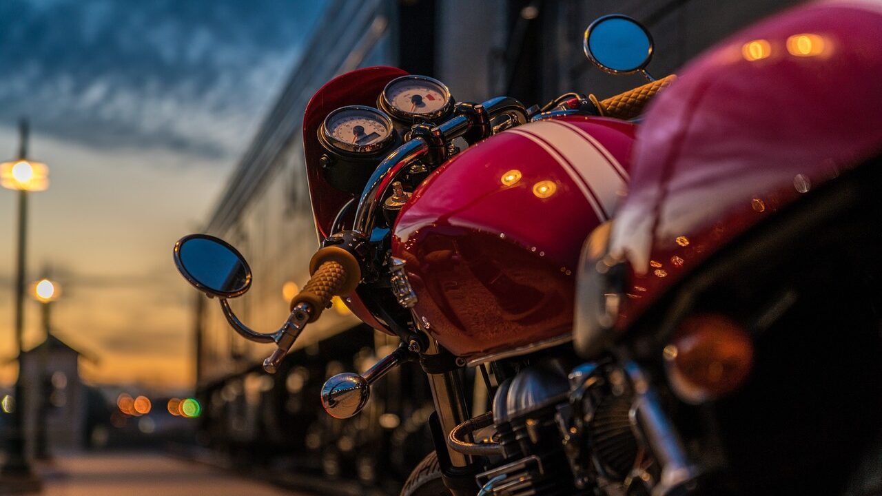 Moto Naked